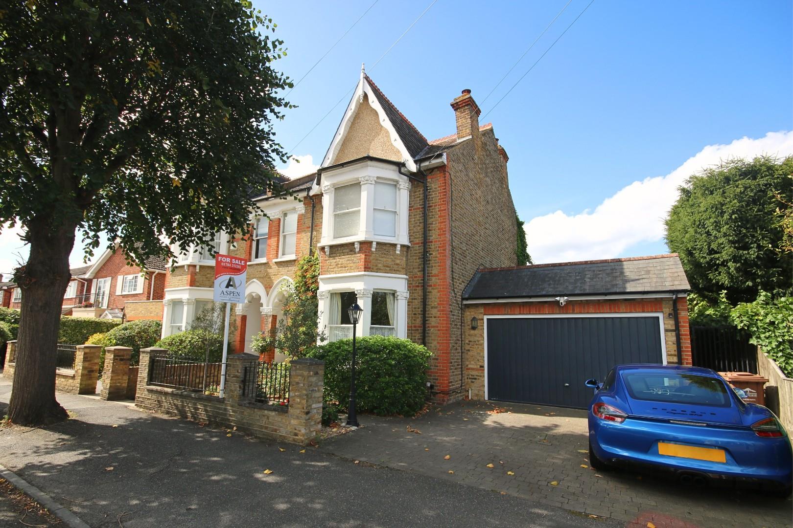 Parkland Grove, Ashford